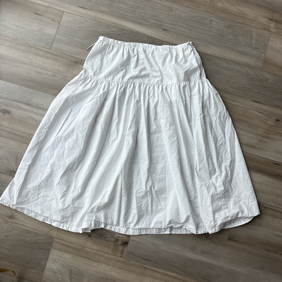 Astr Dresses & Skirts - ASTR THE LABEL white skirt